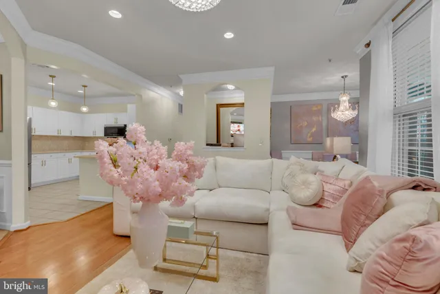 $515,000 | 7 Booth Street, Unit 302, Gaithersburg, MD 20878