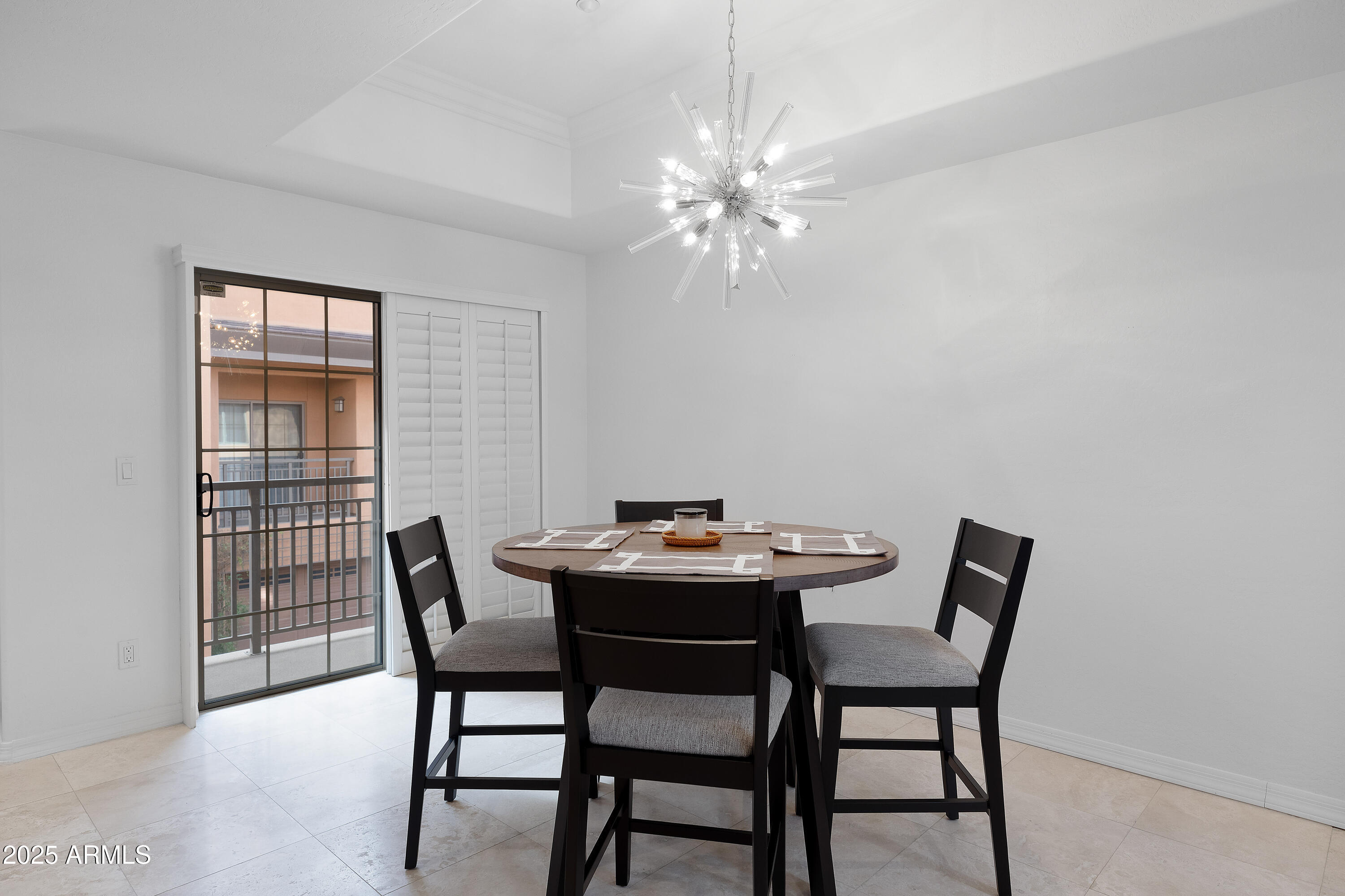 6940 East Cochise Road, Unit 1011 Paradise Valley, AZ 85253 - Photo 15 of 33 Dining Area