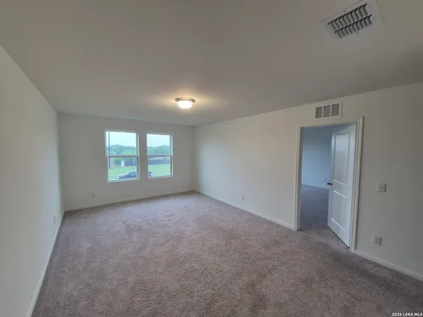 $2,300 | 5924 Pearl Meadow, Converse, TX 78109
