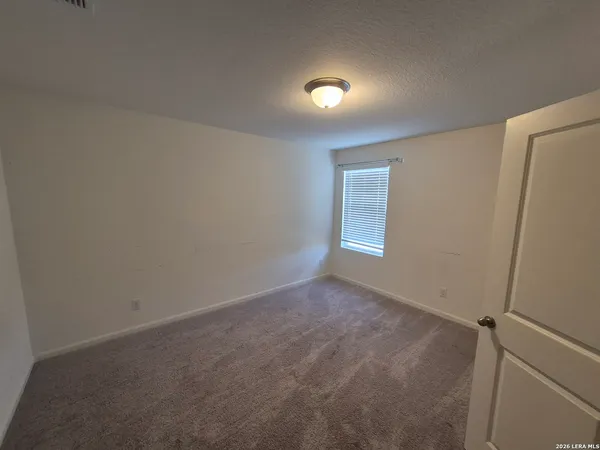 $2,300 | 5924 Pearl Meadow, Converse, TX 78109