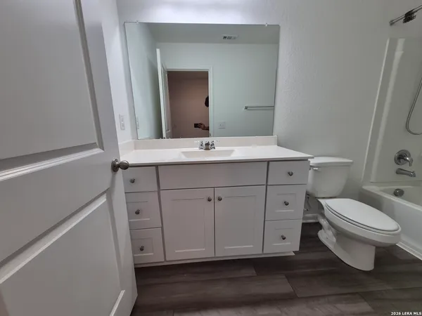 $2,300 | 5924 Pearl Meadow, Converse, TX 78109