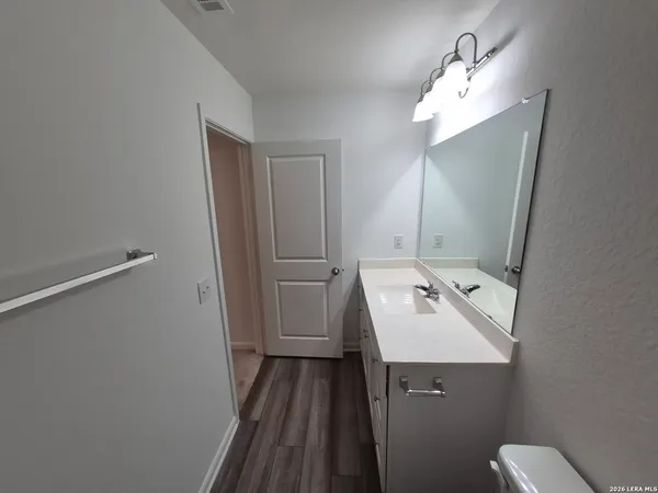 $2,300 | 5924 Pearl Meadow, Converse, TX 78109