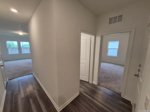 $2,300 | 5924 Pearl Meadow, Converse, TX 78109