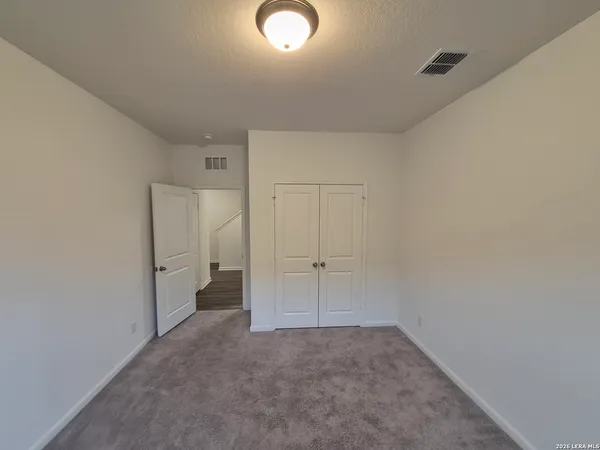 $2,300 | 5924 Pearl Meadow, Converse, TX 78109