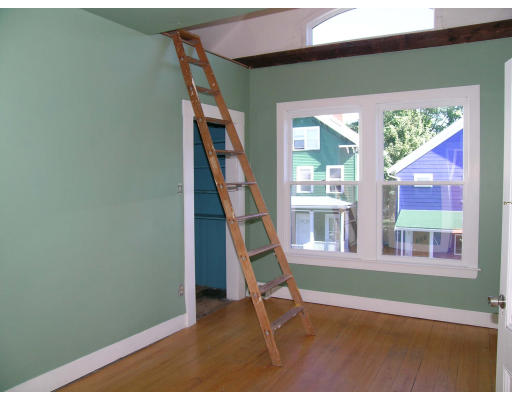 17 Union Avenue Boston, MA 02130 - Photo 7 of 11 a house that has sitting area in front of it