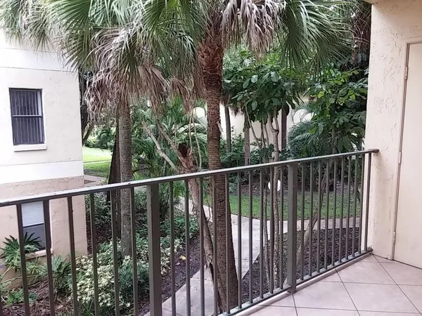 $2,050 | 9999 Summerbreeze Drive, Unit 917, Sunrise, FL 33322