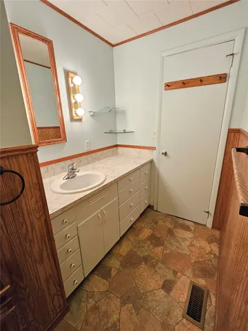 $340,000 | 319 Oak Street, Omak, WA 98841