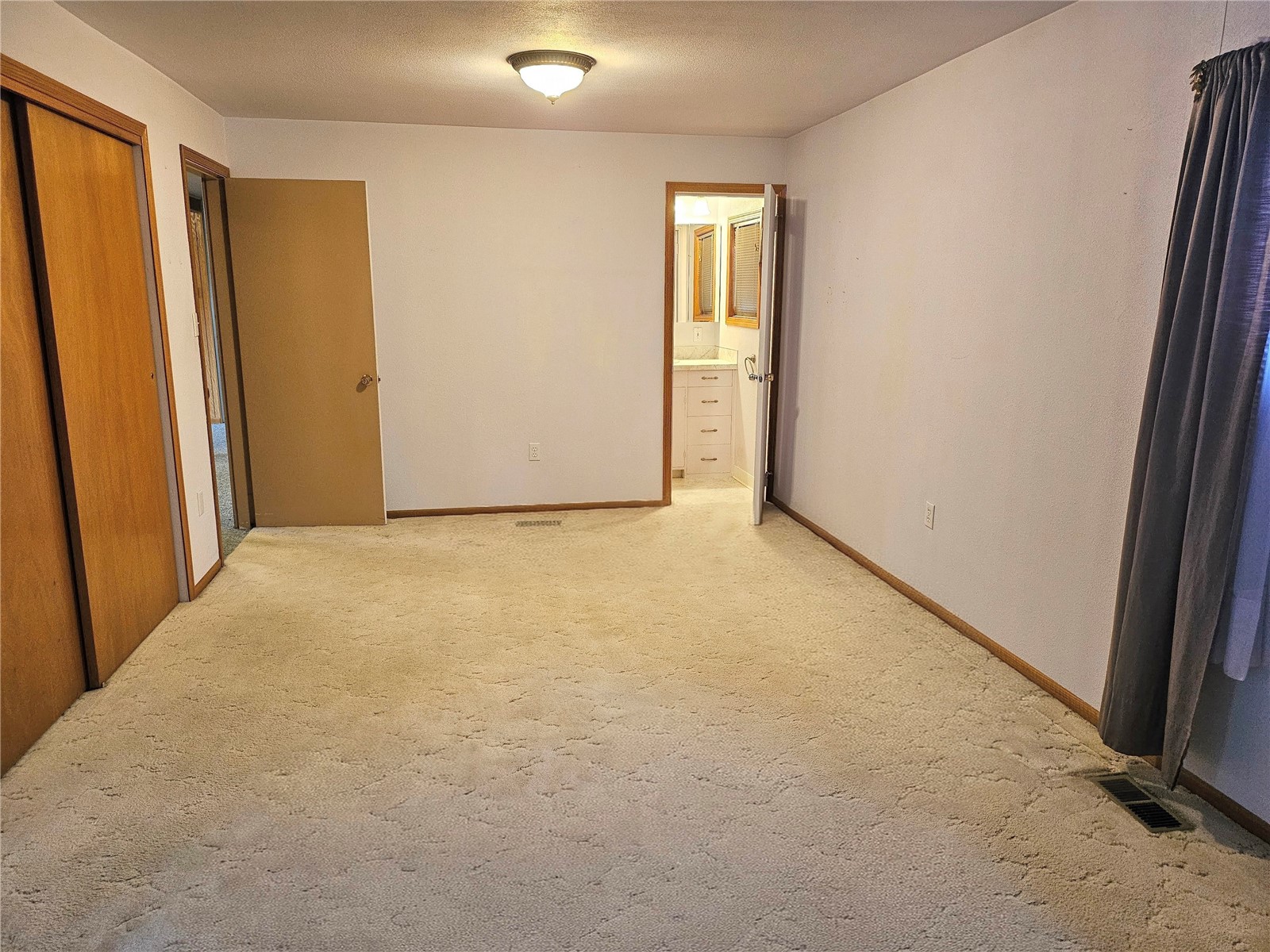 319 Oak Street Omak, WA 98841 - Photo 19 of 37