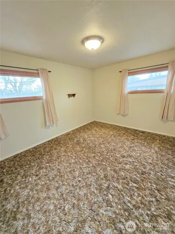 $340,000 | 319 Oak Street, Omak, WA 98841