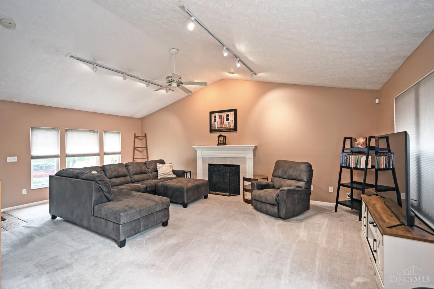 9563 Deer Track Road West Chester, OH 45069 - Photo 11 of 40