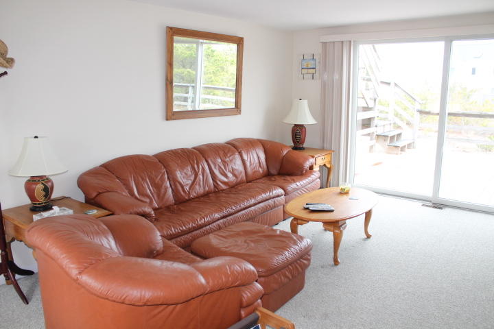 285 Hatch Road Eastham, MA 02642 - Photo 9 of 28 LivingRoom