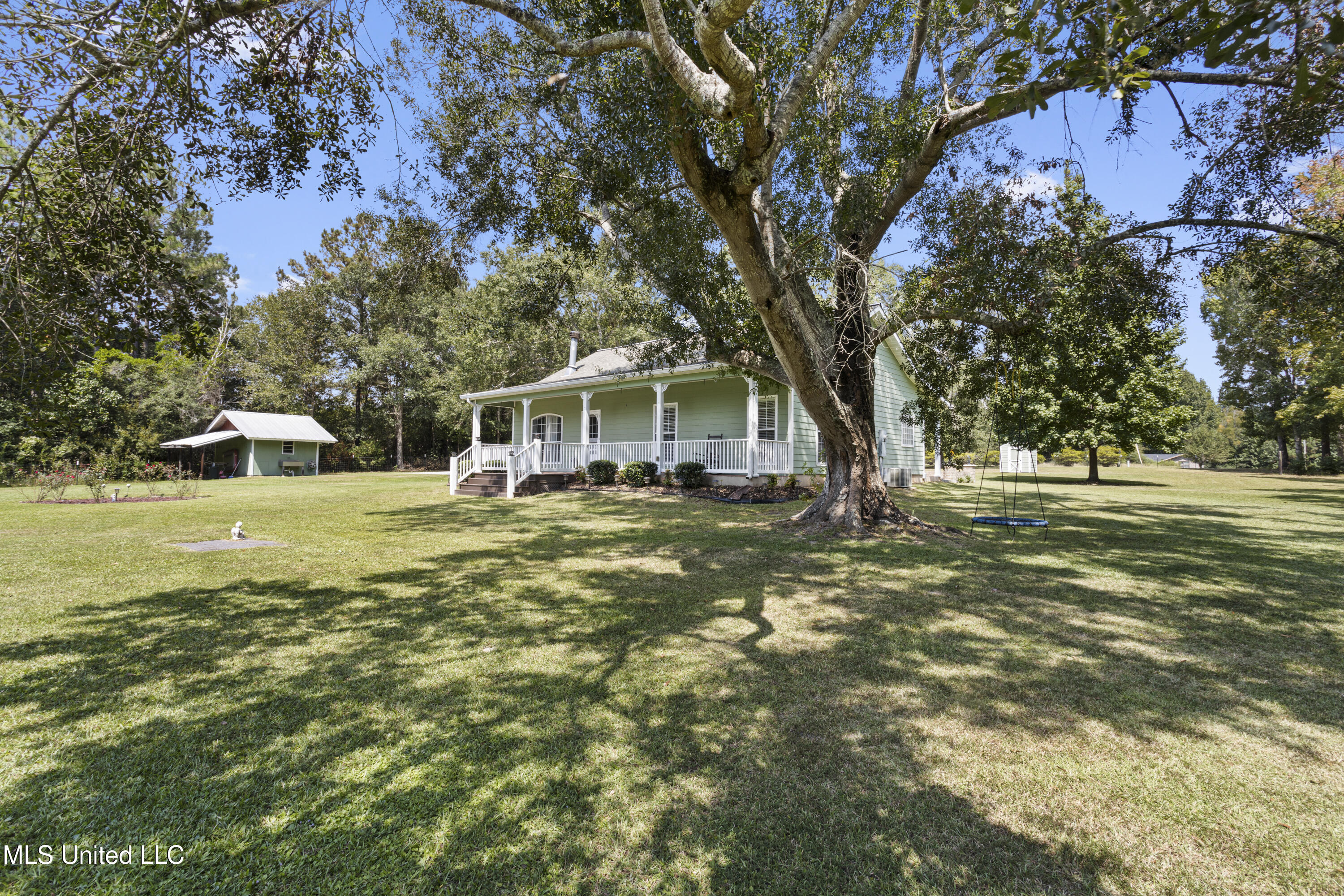 16081 Bill Bond Road Saucier, MS 39574 - Photo 3 of 57 0060