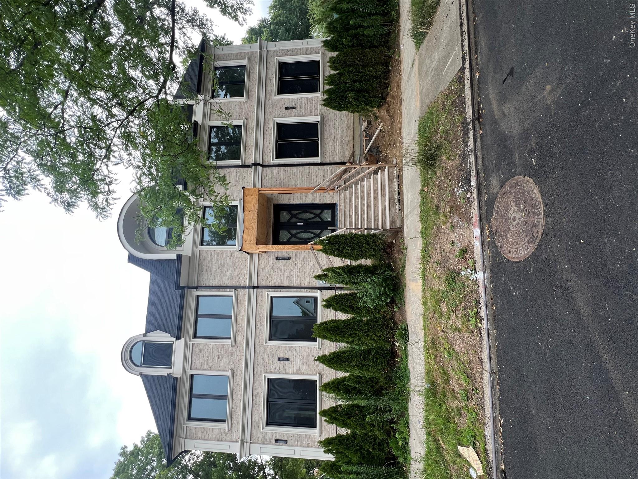 85-07 Abingdon Road Queens, NY 11415 - Photo 1 of 5