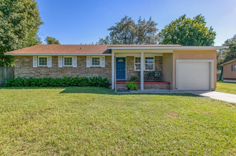 347 Lobelia Road St. Augustine, FL 32086 - Photo 1 of 40 front view of a house with a yard