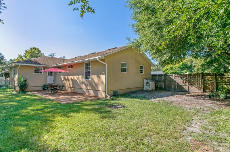 347 Lobelia Road St. Augustine, FL 32086 - Photo 24 of 40 a view of a back yard of the house