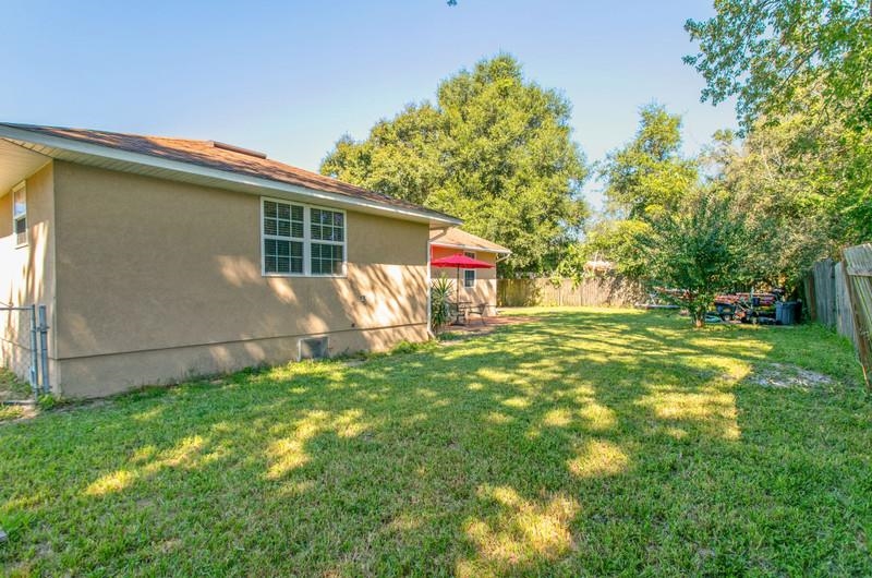 347 Lobelia Road St. Augustine, FL 32086 - Photo 29 of 40 a view of a backyard