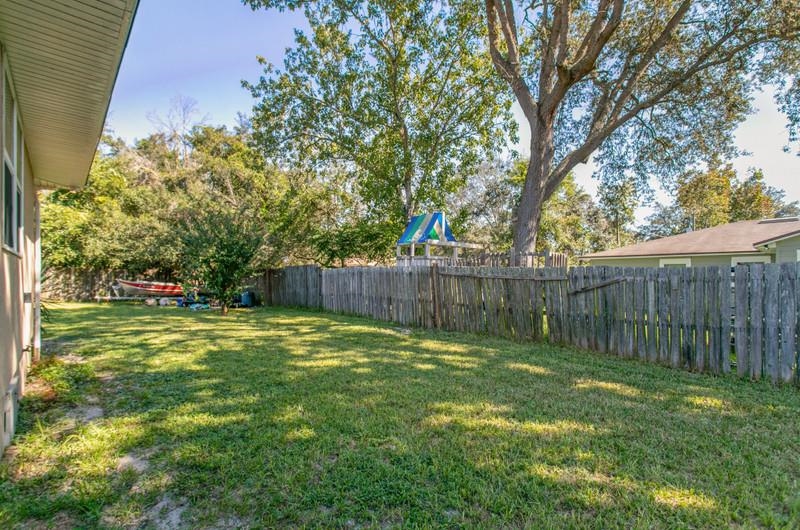 347 Lobelia Road St. Augustine, FL 32086 - Photo 30 of 40 a backyard of a house