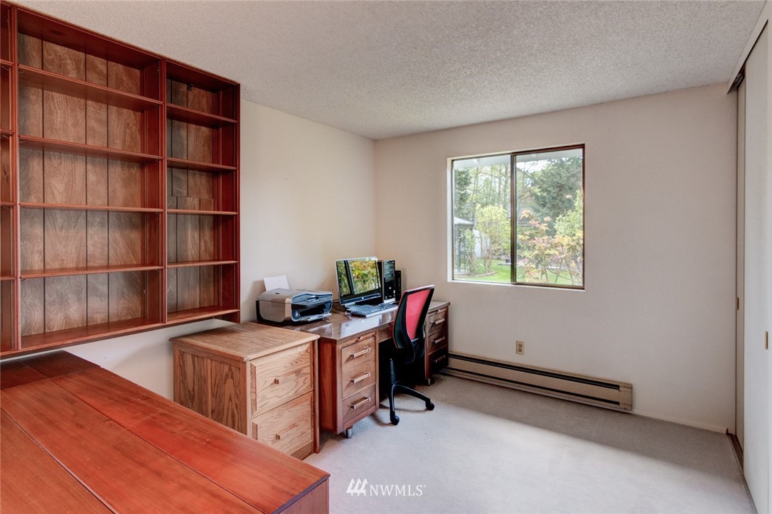 4905 Northeast 1st Court Renton, WA 98059 - Photo 15 of 25 Gallery Image 15