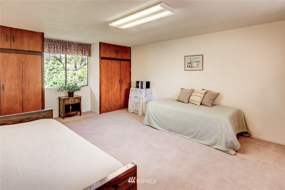 4905 Northeast 1st Court Renton, WA 98059 - Photo 18 of 25 Gallery Image 18
