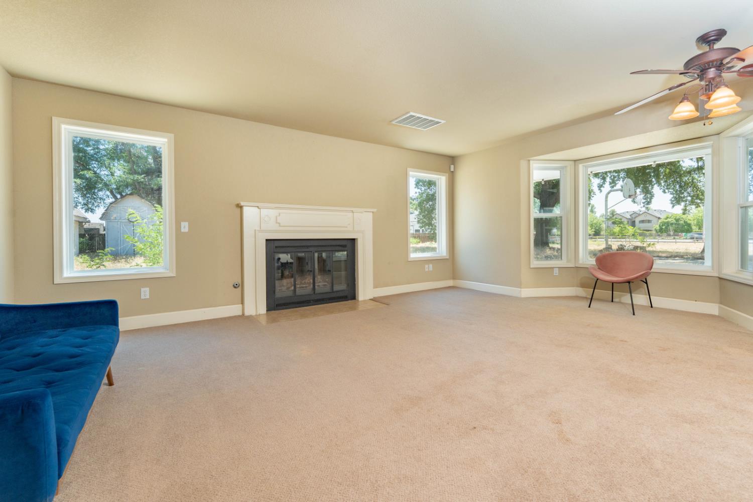 1150 East Hanford Armona Road Lemoore, CA 93245 - Photo 4 of 43