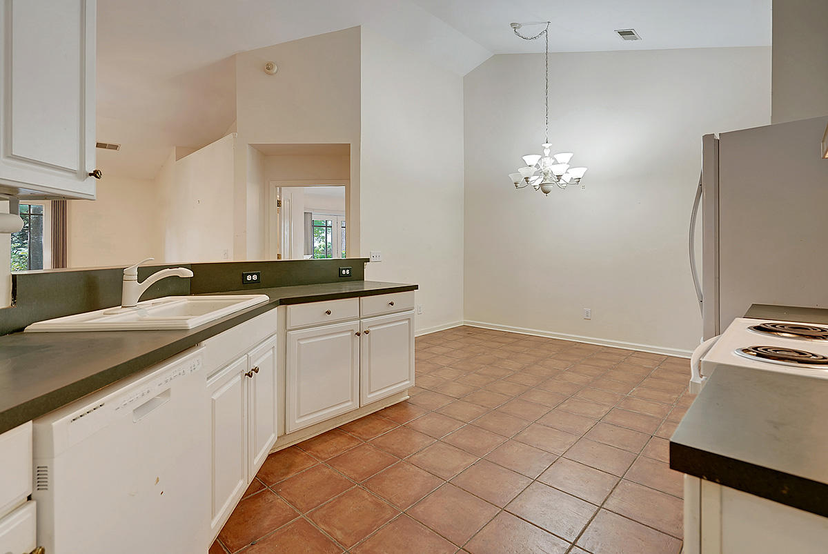 1215 Winding Ridge Court Mount Pleasant, SC 29466 - Photo 11 of 35 CREM_1215 Winding Ridge Ct_032