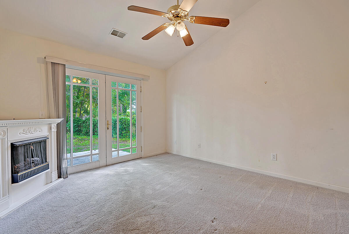 1215 Winding Ridge Court Mount Pleasant, SC 29466 - Photo 17 of 35 CREM_1215 Winding Ridge Ct_024