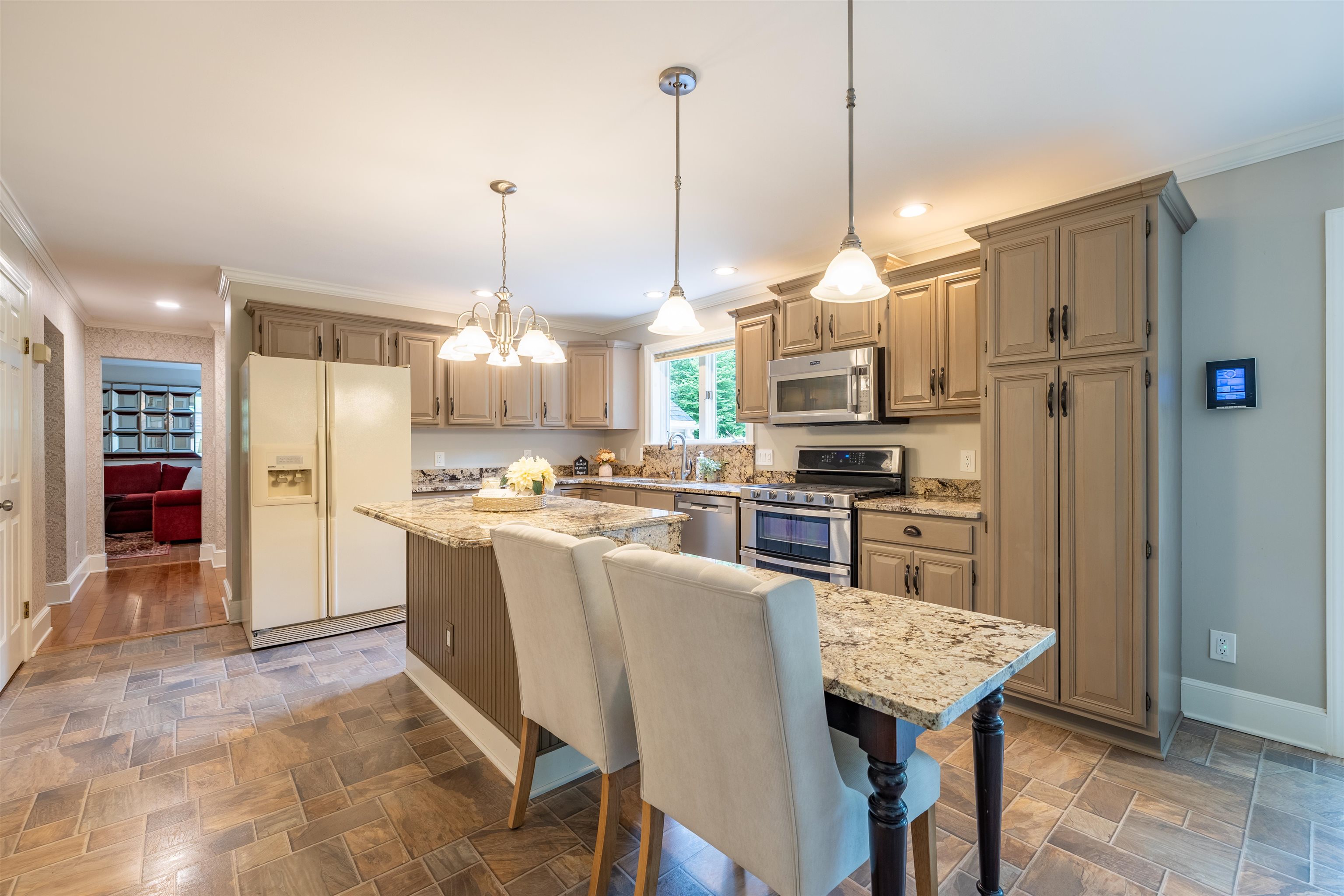 146 Old Sandown Road Chester, NH 03036 - Photo 3 of 53