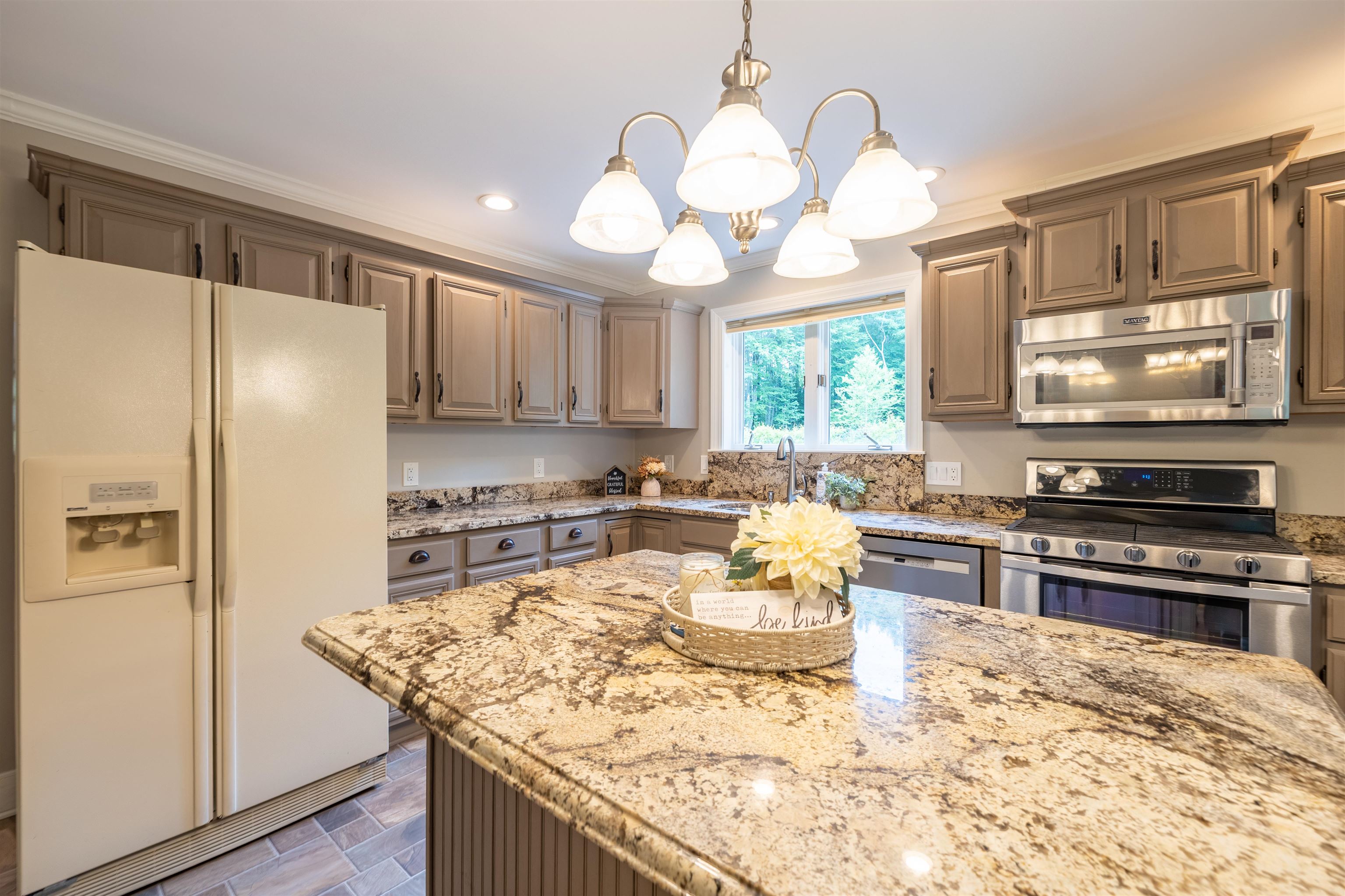 146 Old Sandown Road Chester, NH 03036 - Photo 4 of 53