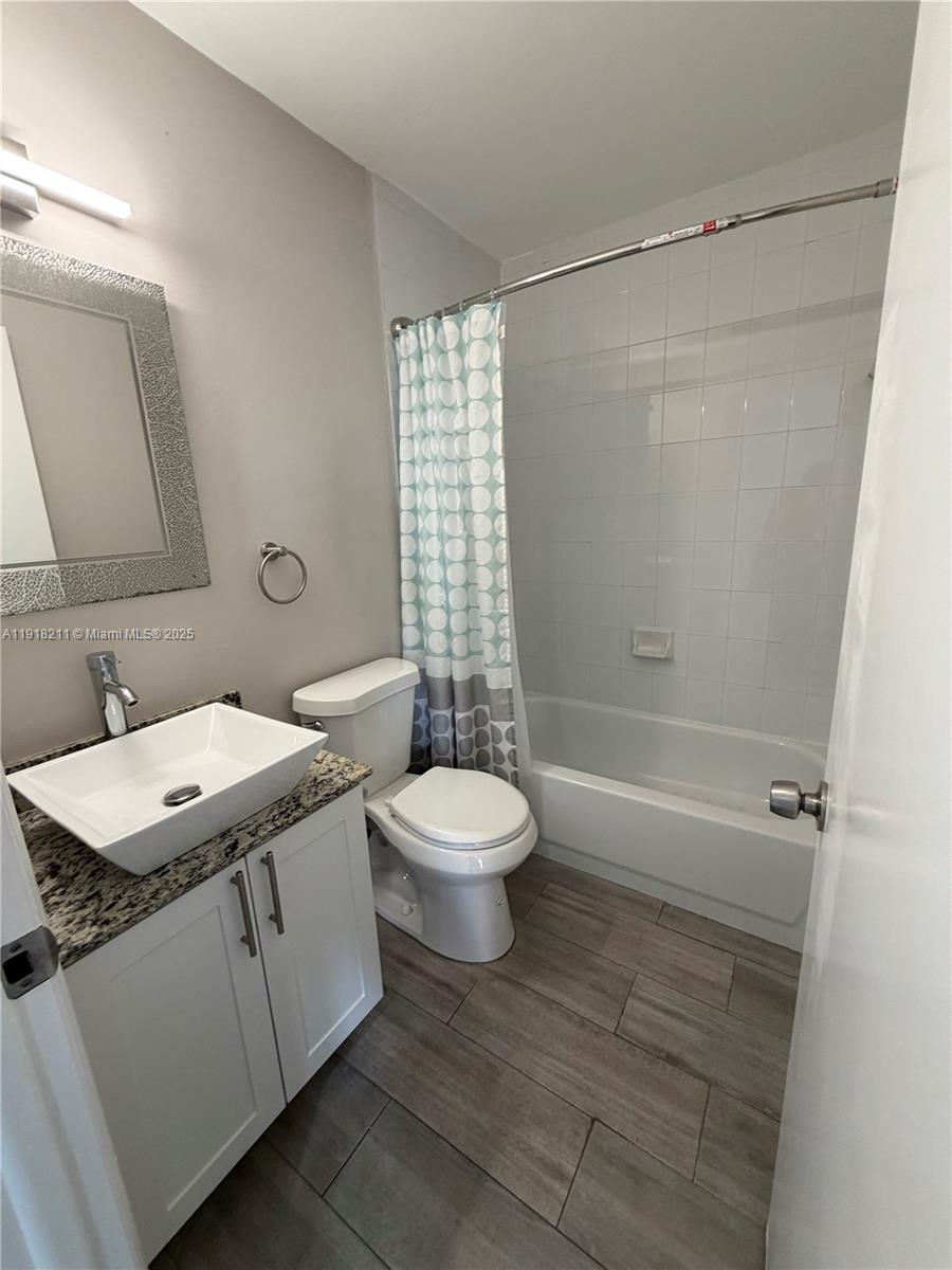 15501 Southwest 133rd Place, Unit 804 Miami, FL 33177 - Photo 9 of 13