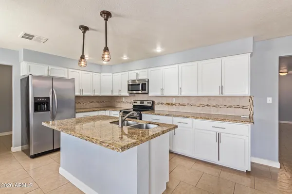 $2,995 | 1881 East Palmcroft Drive, Tempe, AZ 85282