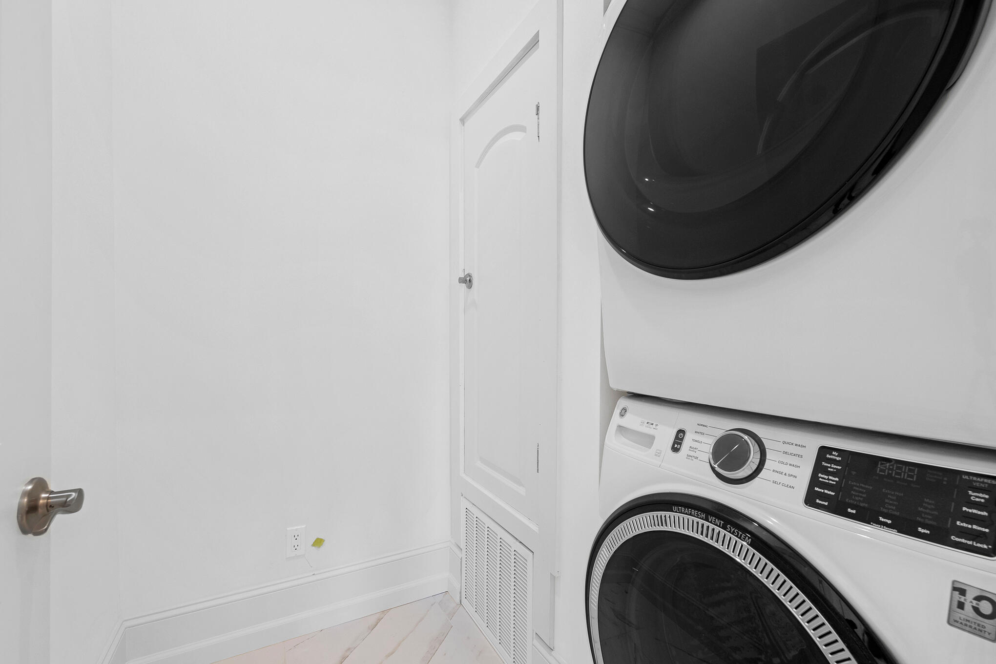 4105 Indian Trail Destin, FL 32541 - Photo 41 of 70 a utility room with dryer and washer