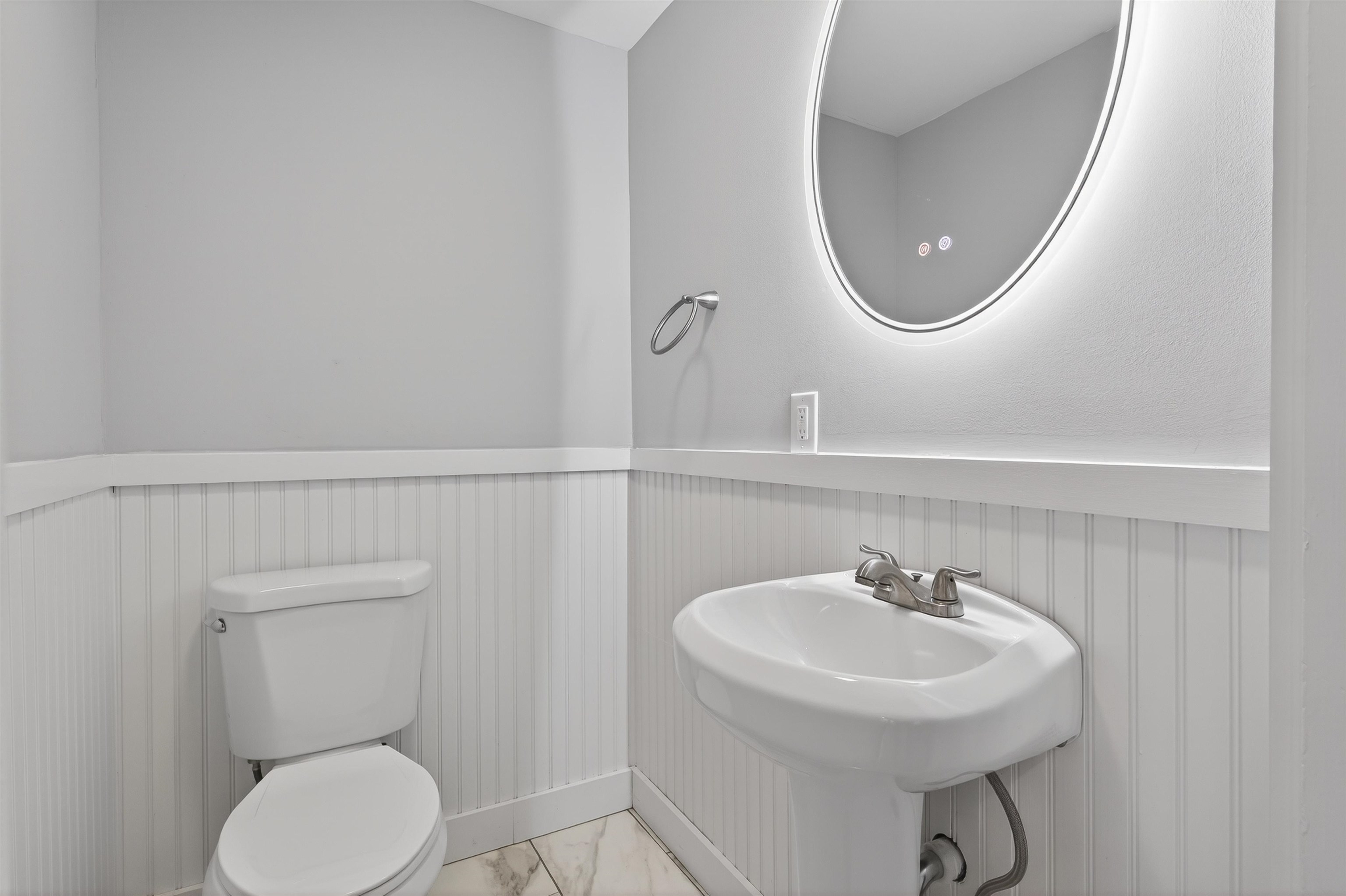 112 Tolend Road Dover, NH 03820 - Photo 13 of 38