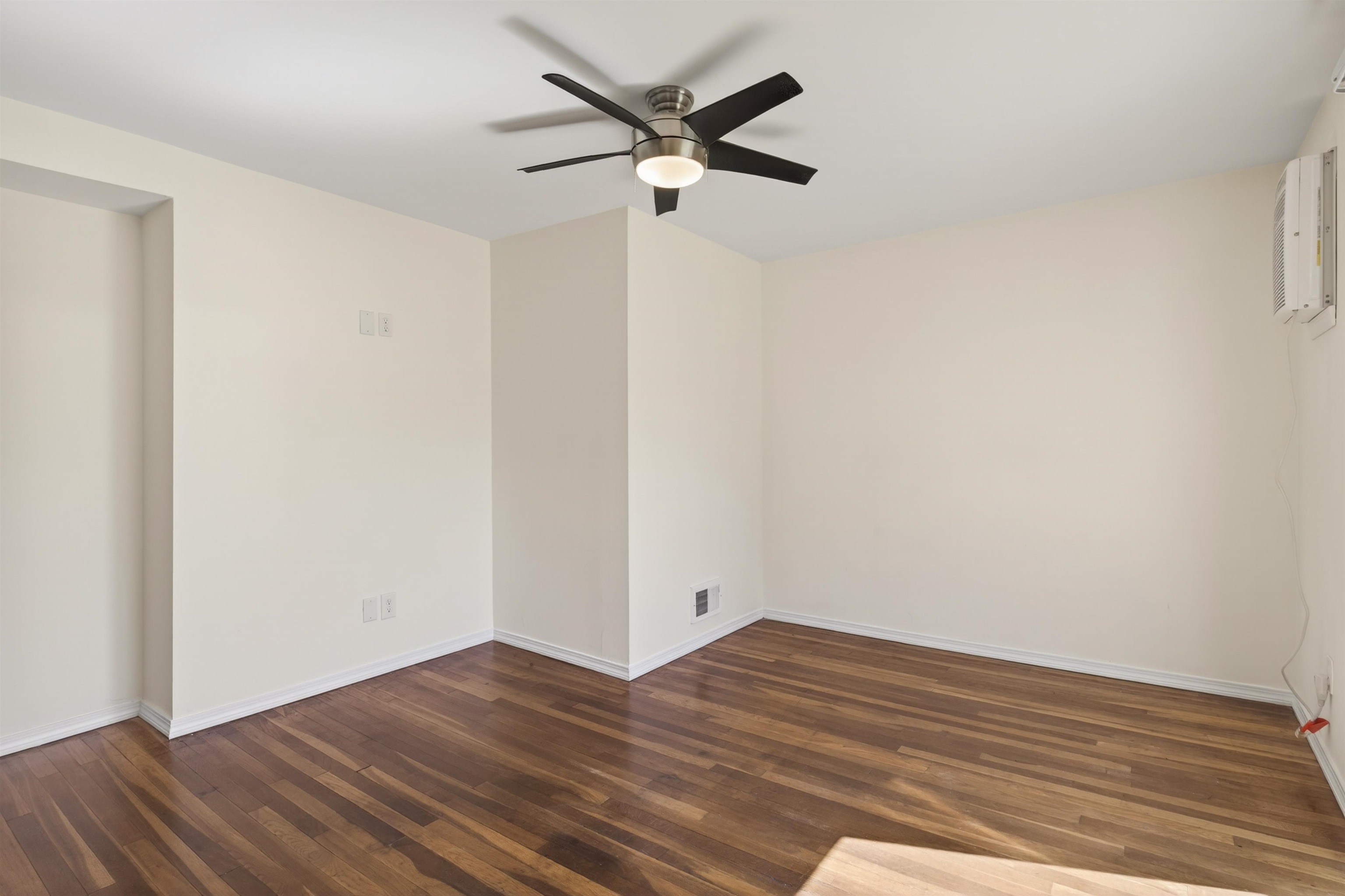 112 Tolend Road Dover, NH 03820 - Photo 21 of 38