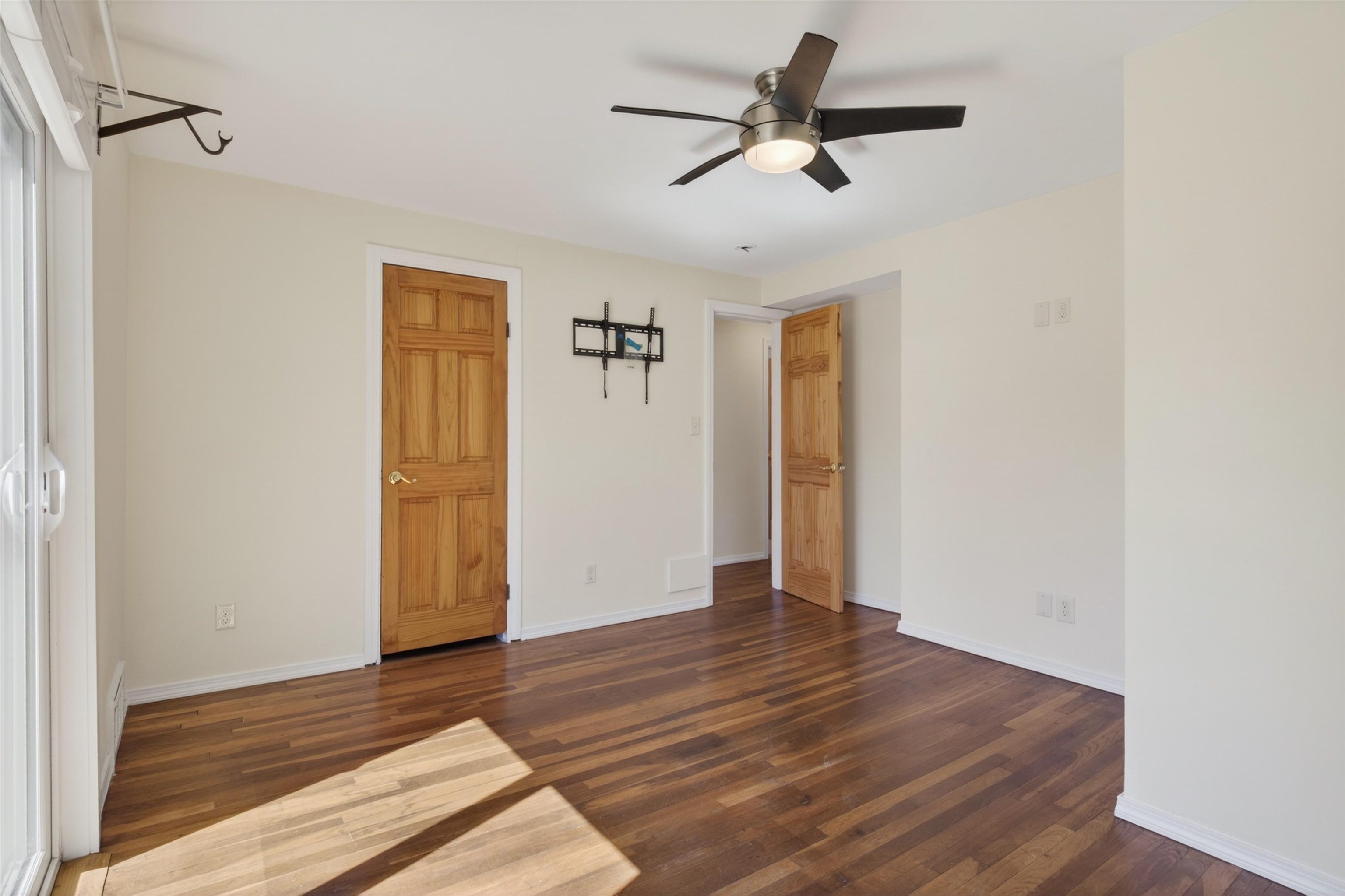 112 Tolend Road Dover, NH 03820 - Photo 22 of 38