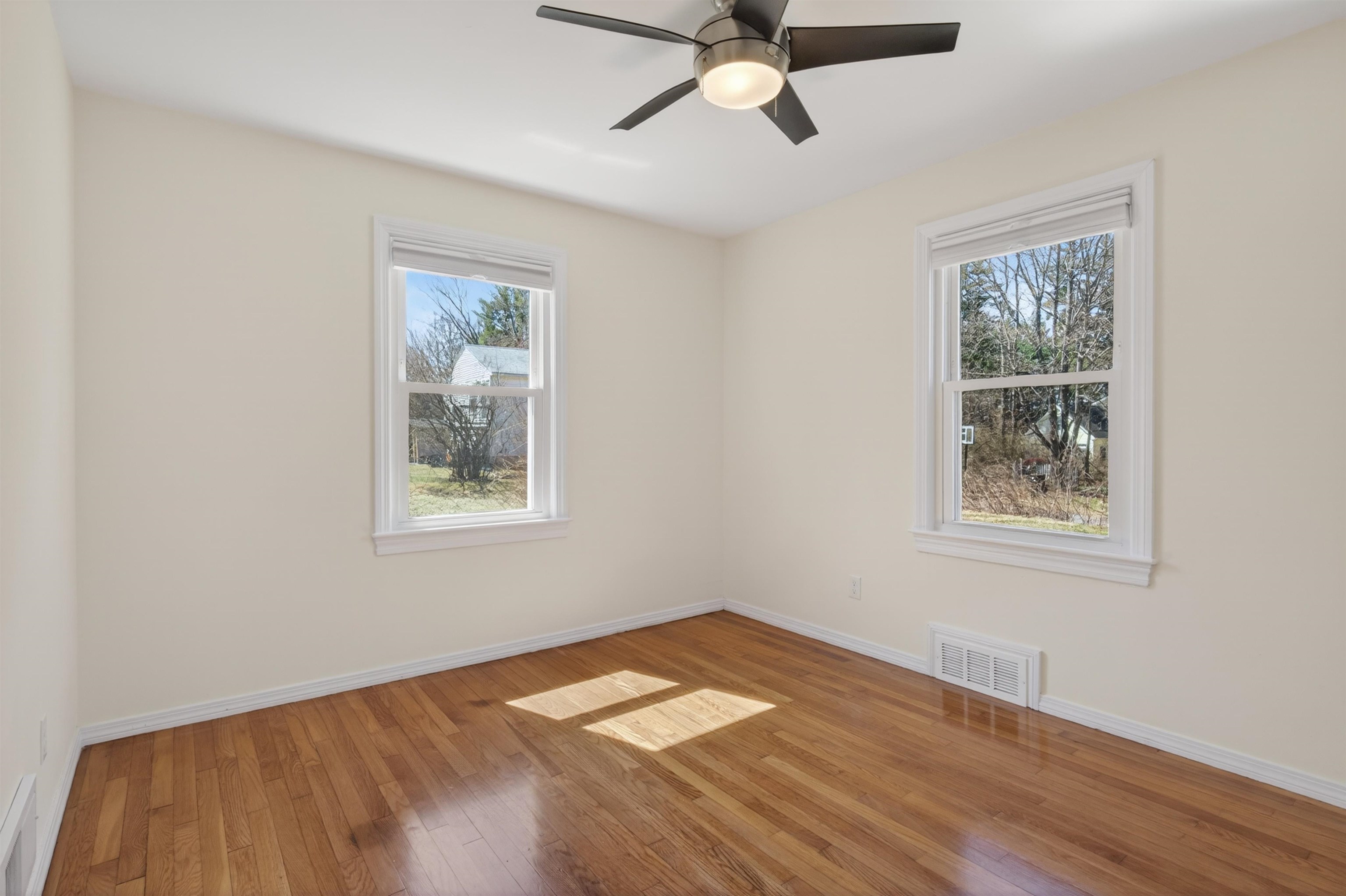 112 Tolend Road Dover, NH 03820 - Photo 24 of 38