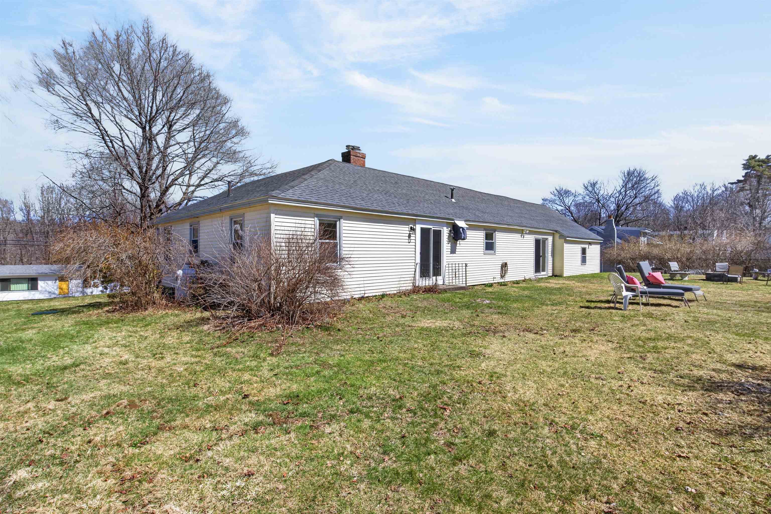 112 Tolend Road Dover, NH 03820 - Photo 32 of 38