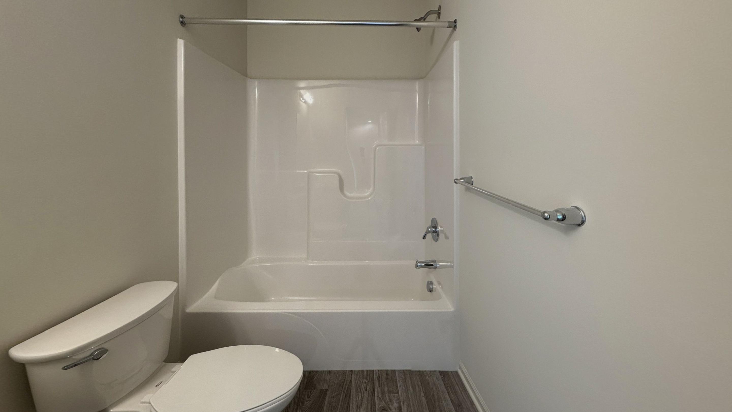 4262 Plum Village Circle, Unit 41 Monroe, MI 48161 - Photo 7 of 25 Denniston-Bathroom 2