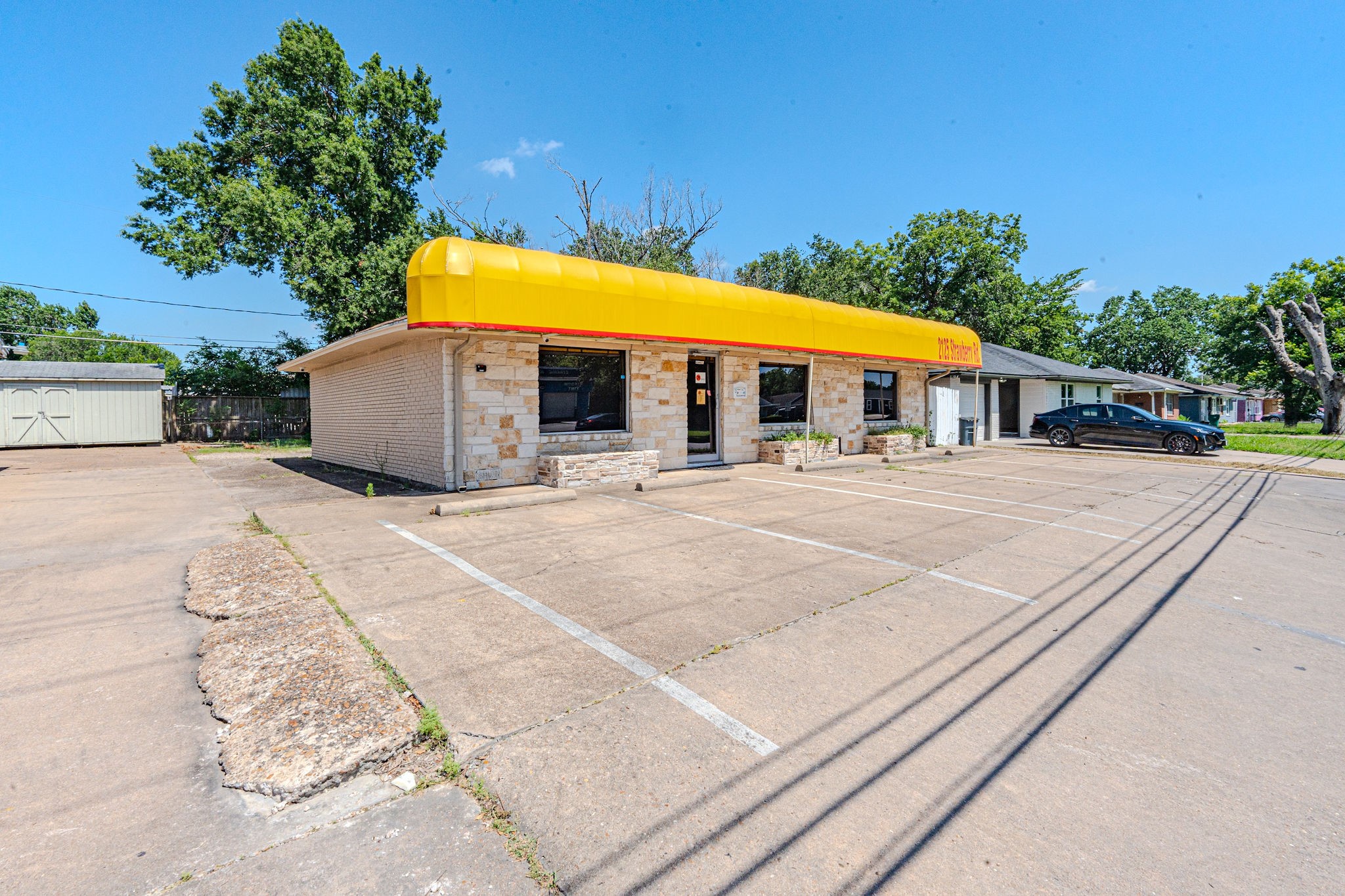 2125 Strawberry Road Pasadena, TX 77502 - Photo 1 of 16
