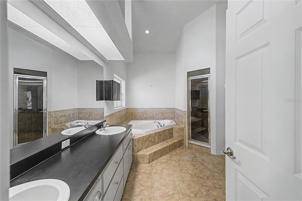 15031 Surrey Bend Spring Hill, FL 34609 - Photo 39 of 77