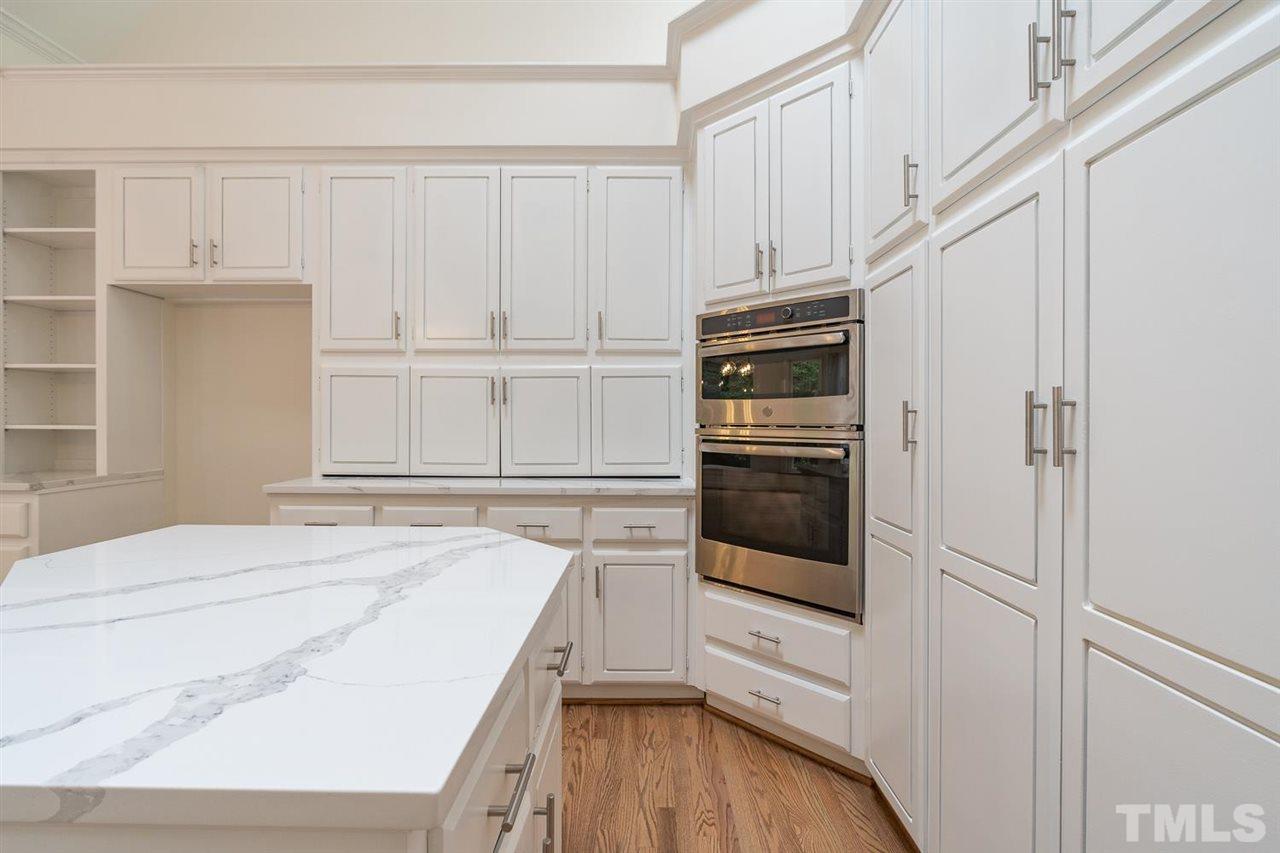 7229 Spring Meadow Lane Raleigh, NC 27606 - Photo 7 of 29 Gallery Image 7