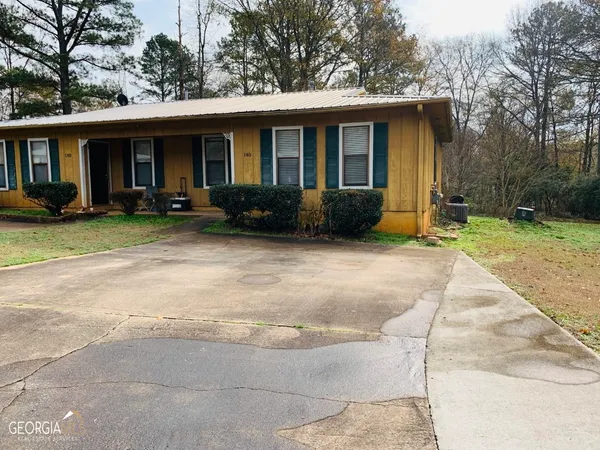 $1,350 | 140 Pine Terrace, Unit 140, Palmetto, GA 30268