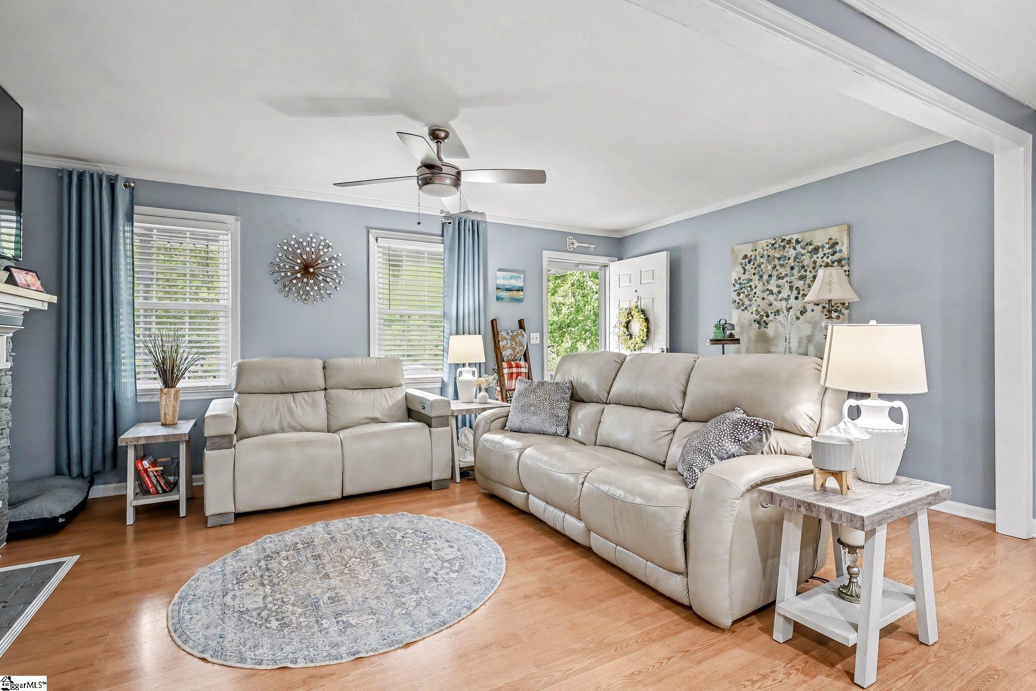 9 Poplar Street Woodruff, SC 29388 - Photo 2 of 40