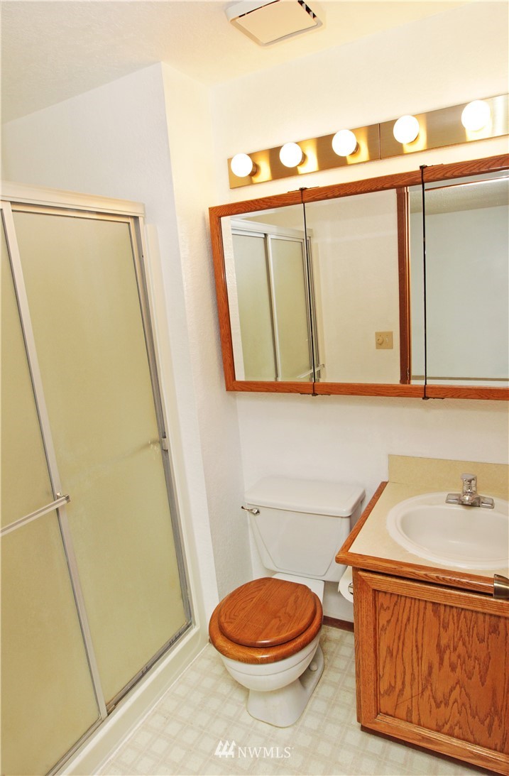 17500 Southeast 119th Place Renton, WA 98059 - Photo 12 of 17 Gallery Image 12