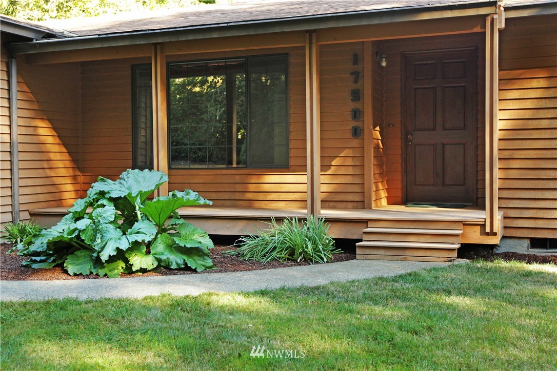 17500 Southeast 119th Place Renton, WA 98059 - Photo 3 of 17 Gallery Image 3