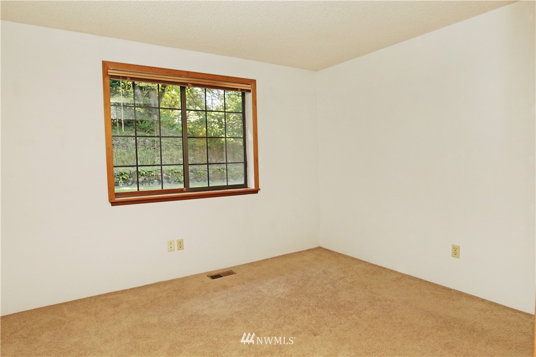 17500 Southeast 119th Place Renton, WA 98059 - Photo 9 of 17 Gallery Image 9