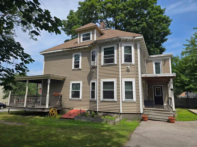$560,000 | 841 Beech Street, Manchester, NH 03104