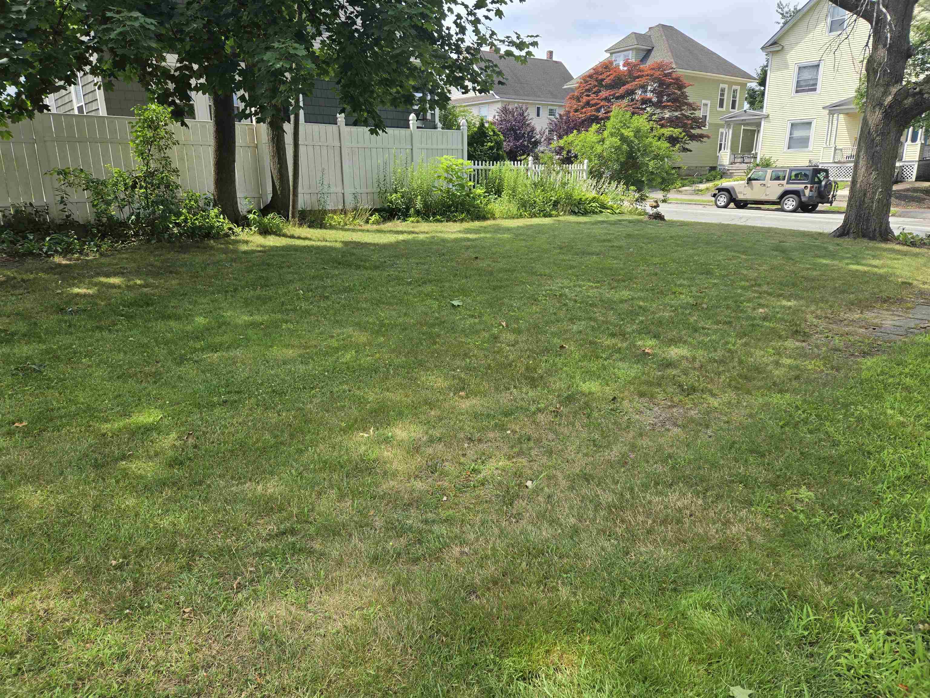 841 Beech Street Manchester, NH 03104 - Photo 33 of 40