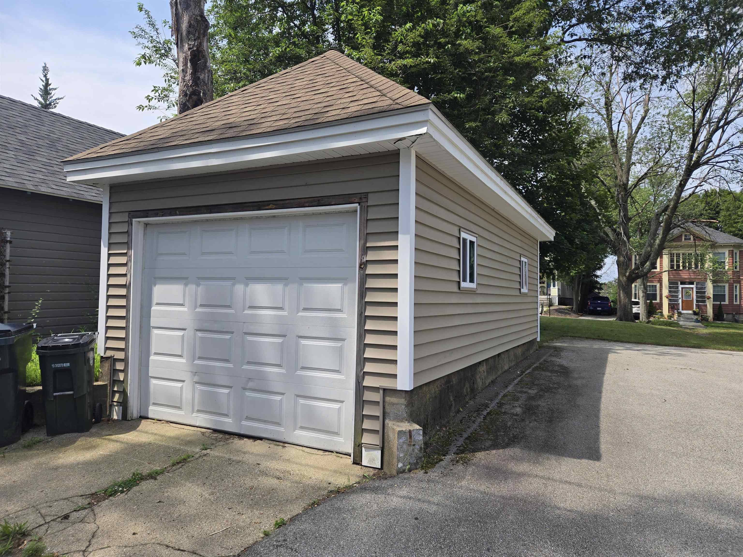 841 Beech Street Manchester, NH 03104 - Photo 39 of 40