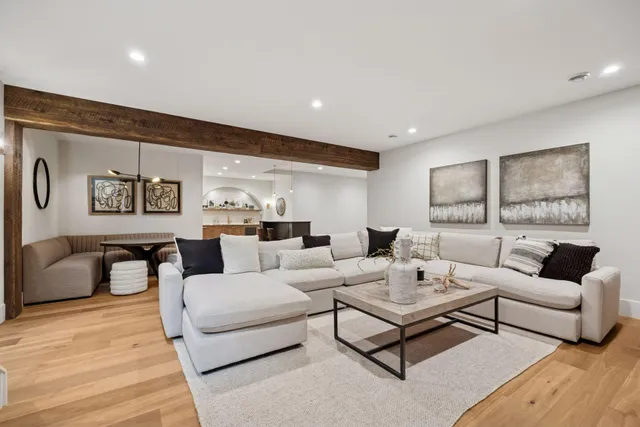 $3,495,000 | 5341 Kellogg Avenue, Edina, MN 55424