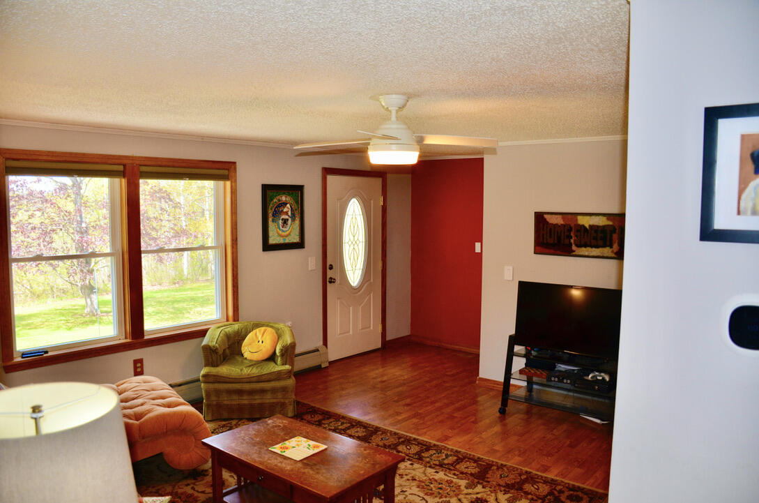 89 Cross Lane Belfast, ME 04915 - Photo 8 of 26 living room